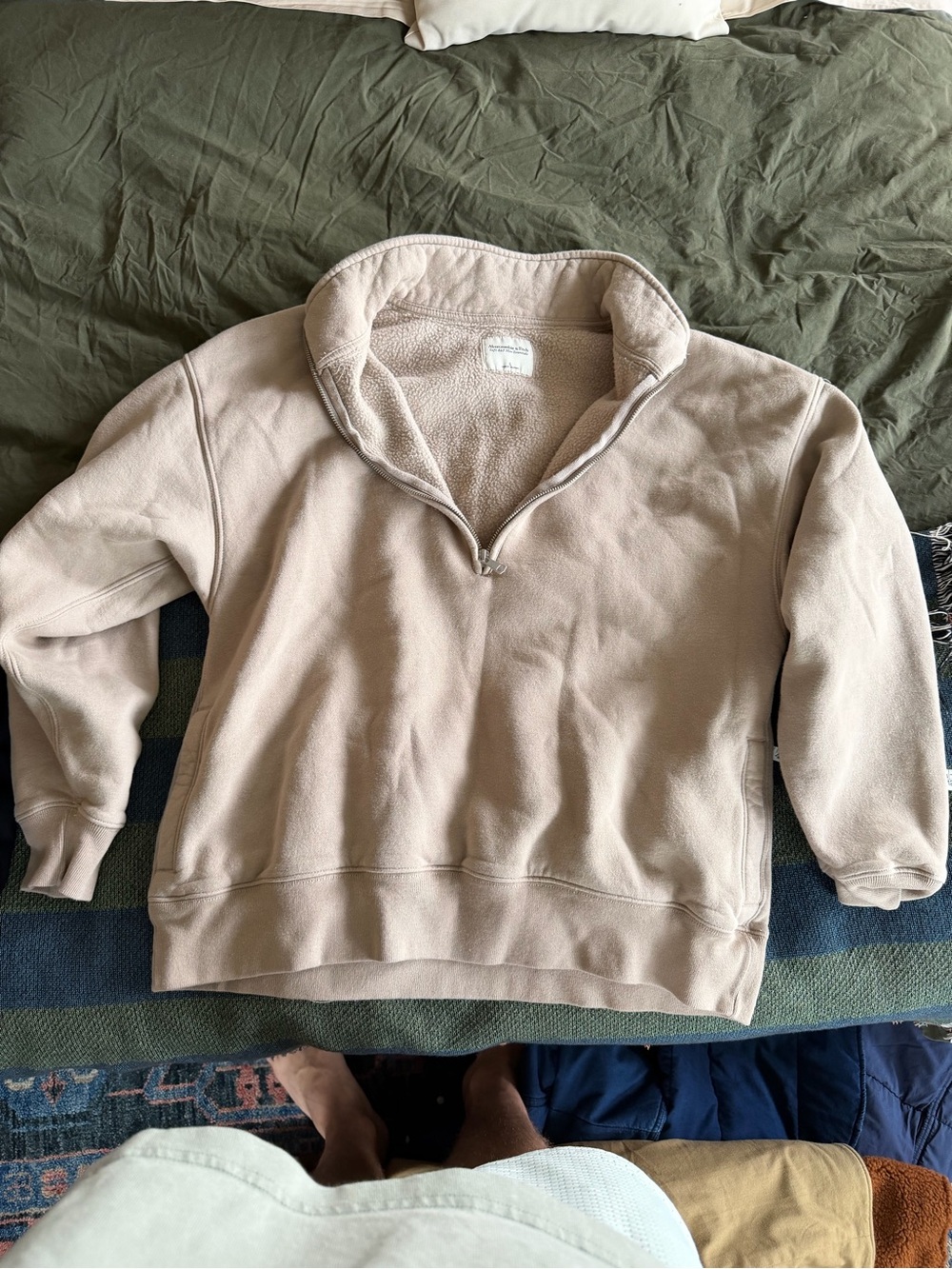 Abercrombie & Fitch Light Beige Sherpa Pullover